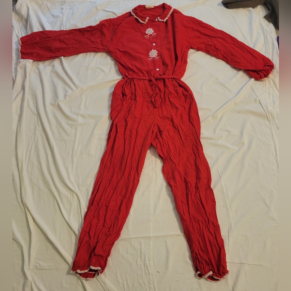 (E) 1950s  ILGWU red onesie pajamas size medium